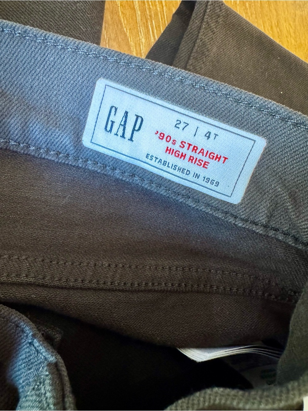 GAP black high rise 90s slim straight jeans 27T - Picture 4 of 14